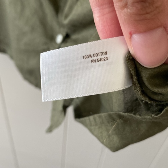 Old Navy Army Green Ruffle-Collard Button-Down Blouse 100% Cotton EUC Size XS - Picture 5 of 7